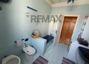 Bagno - Independent house Via Carrozzo
 
50, San Pietro Vernotico - photo 17