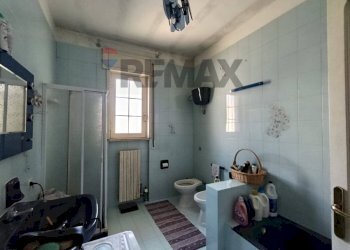 Bagno - Independent house Via Carrozzo
 
50, San Pietro Vernotico - photo 18
