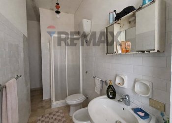 Bagno - Independent house Via Carrozzo
 
50, San Pietro Vernotico - photo 30