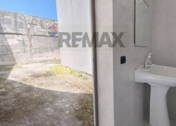 Bagno - Independent house Via Carrozzo
 
50, San Pietro Vernotico - photo 45