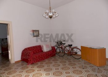 Soggiorno - Casa indipendente Via Mameli
 
27, Cellino San Marco - foto 10