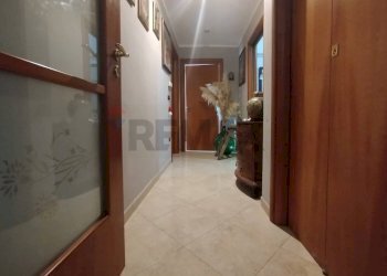 Hall / corridoio - Three-room apartment Via Giosuè Carducci
 
47, Brindisi - photo 7