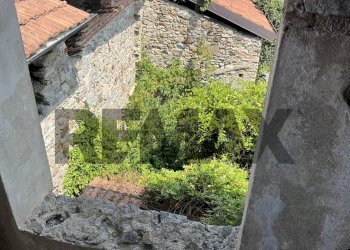 Giardino - Independent house Vicolo dell'incendio
 
10, Invorio - photo 41