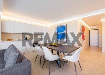 Sala da pranzo - Three-room apartment via sirio, Quartu Sant'Elena - photo 6