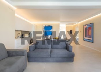 Soggiorno - Three-room apartment via sirio, Quartu Sant'Elena - photo 10