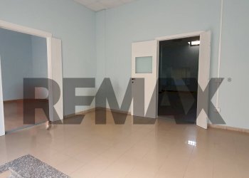 Stanza vuota - Commercial Premises Via Benedetto Croce
26, Quartu Sant'Elena - photo 3