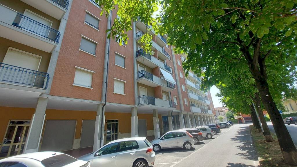 Facciata - Appartamento via Novara, 10, Fossano - foto 1