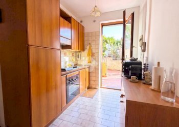 Two-room apartment Via Bonfante, Cipressa - photo 8