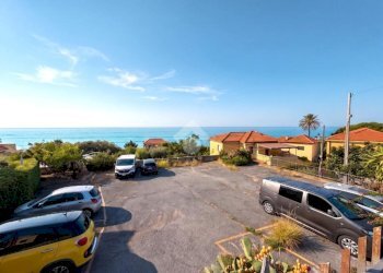 Two-room apartment Via Bonfante, Cipressa - photo 29