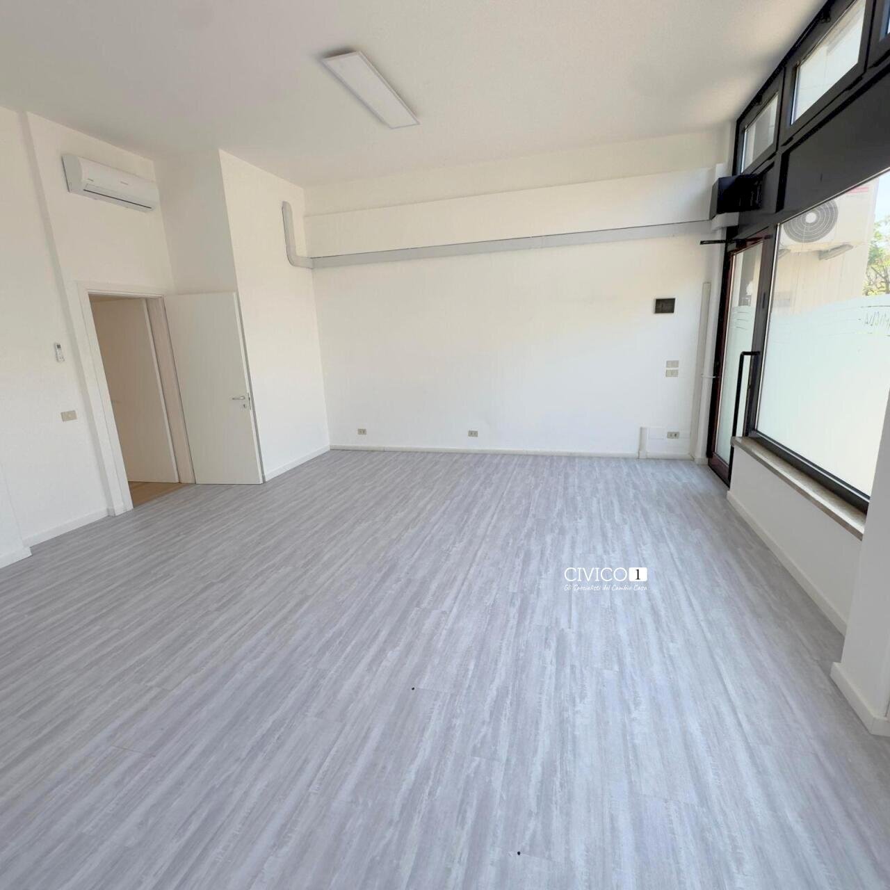 1780571075.jpg - Commercial Premises Via Roma 110, Vigodarzere - photo 2