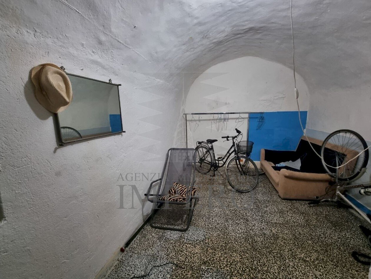19.jpg - Portion of a house Via Aprosio 7 bis, Vallecrosia - photo 1