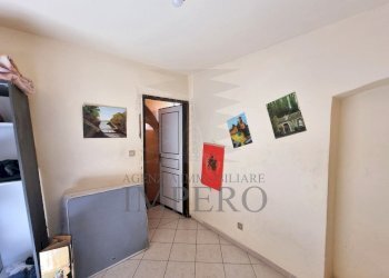 5.jpg - Portion of a house Via Aprosio 7 bis, Vallecrosia - photo 14
