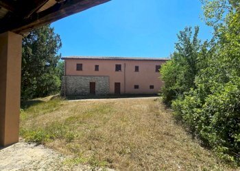 Casale (6) - Casale Nocera Umbra - foto 12