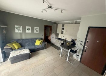 Three-room apartment Via Loreto, Lanzo Torinese - photo 5