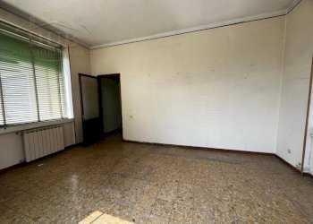 Four-room apartment Lungostura Ventiquattro Maggio 13, Cuneo (neighborhood Centro) - photo 6