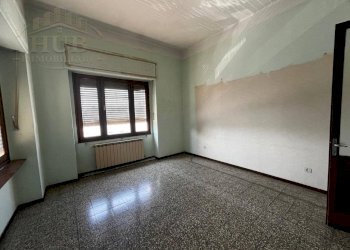 Four-room apartment Lungostura Ventiquattro Maggio 13, Cuneo (neighborhood Centro) - photo 18