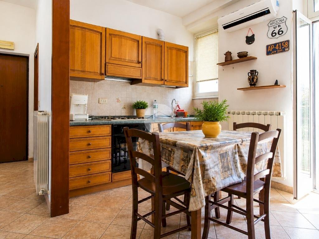 Two-room apartment Via Costigliolo, Imperia - photo 3