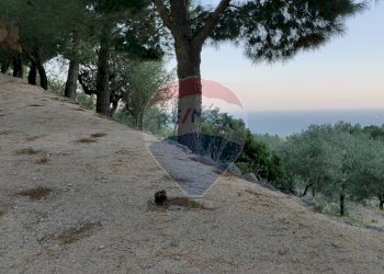Vista dell\'acqua - Commercial Premises Contrada Purgatorio
snc, Monte Sant'Angelo - photo 27