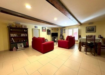 Four-room apartment via del Pretorio, Sassuolo - photo 4