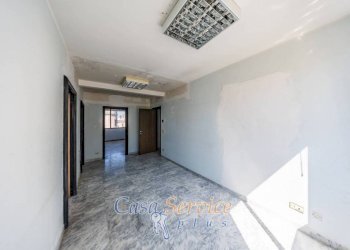 Stanza non arredata - Office viale Otranto, Lecce - photo 10