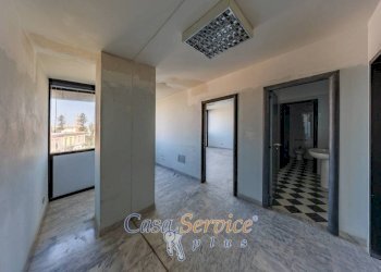 Stanza non arredata - Office viale Otranto, Lecce - photo 33