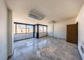 Interno non residenziale - Office viale Otranto, Lecce - photo 3