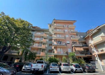 Foto 1 - Two-room apartment Via Ischia
 
7, San Bartolomeo al Mare - photo 1