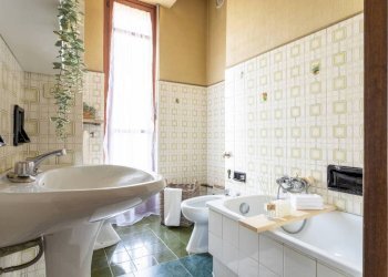 Bagno - Appartamento via Bisalta, 30, frazione Madonna Delle Grazie, Cuneo - foto 29