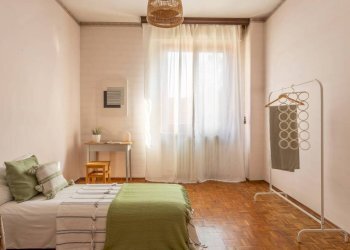 Camera da letto - Appartamento via Bisalta, 30, frazione Madonna Delle Grazie, Cuneo - foto 32