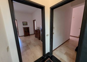 Corridoio - Four-room apartment via Vittorio Veneto, Chiavari - photo 6