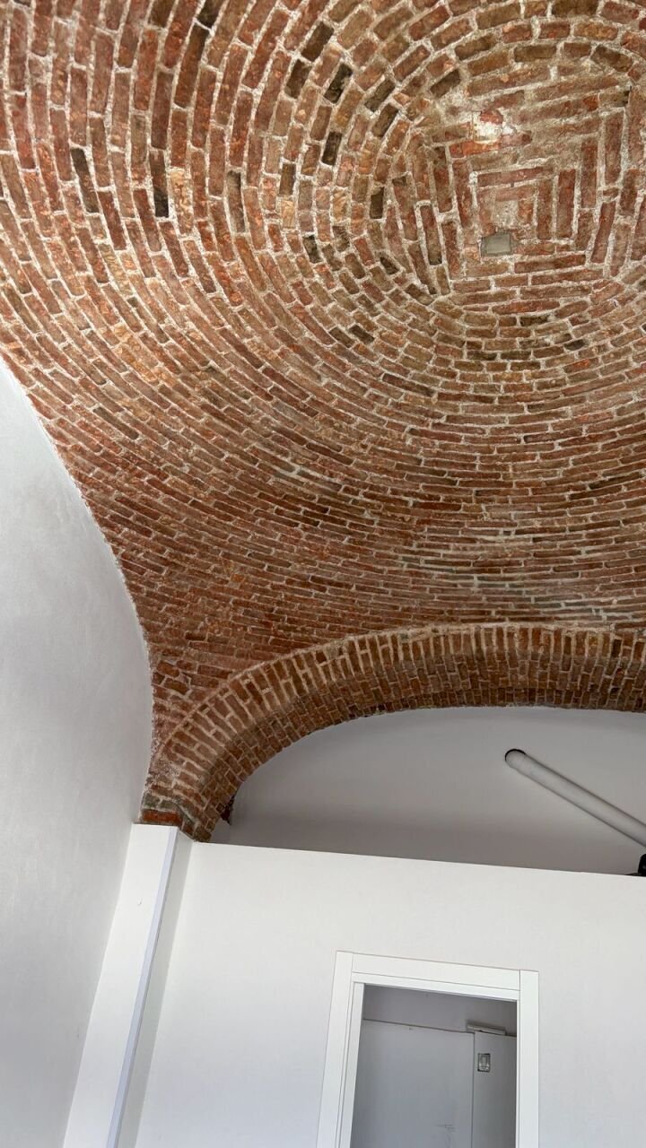 WhatsApp Image 2026-08-14 at 11.29.01 (2) - Commercial Premises Piazza Sisto IV, Savona - photo 1