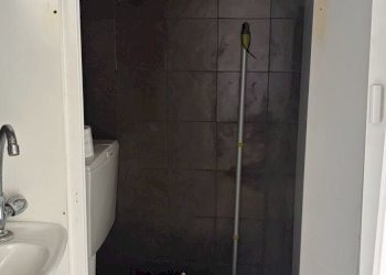 WhatsApp Image 2026-08-14 at 11.29.00 (2) - Commercial Premises Piazza Sisto IV, Savona - photo 7
