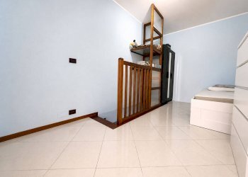 Four-room apartment Vinovo - photo 21
