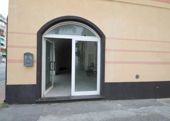 Shop Piazza Madonna della Guardia, Borghetto Santo Spirito - photo 1