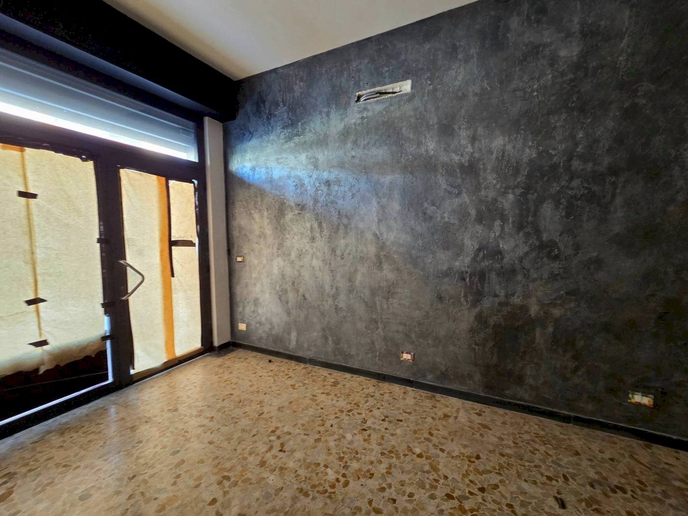 Shop Via Aurelia, 24, San Bartolomeo al Mare - photo 2