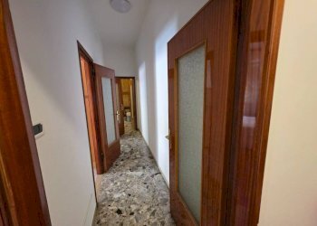 Corridoio - Three-room apartment via dei Mirtilli, Bologna (neighborhood Murri) - photo 15