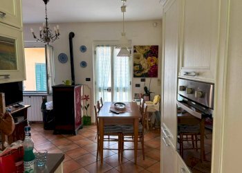 Cucina - Villa a Schiera Sant'Olcese - foto 3