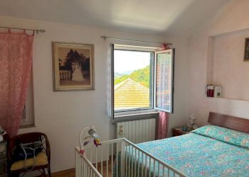 Camera da letto - Villa a Schiera Sant'Olcese - foto 12