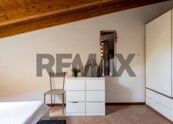 Camera / camera da letto - Two-room apartment via Milano
 
40, Cantù - photo 14