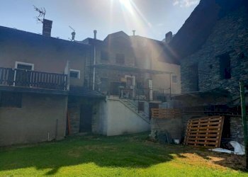 Casa semi indipendente Frazione Conoz, 7, Chatillon - foto 35