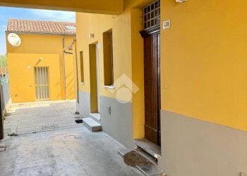 Apartment Viale Bovio, Cesena - photo 2