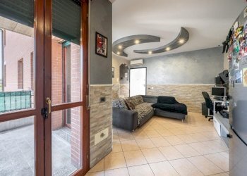 Three-room apartment Via Giambattista Vico, Reggio nell'Emilia - photo 4