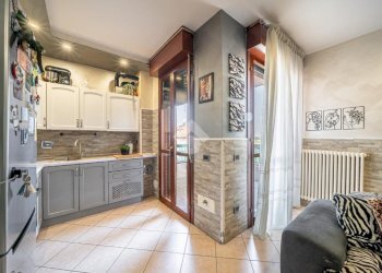 Three-room apartment Via Giambattista Vico, Reggio nell'Emilia - photo 7