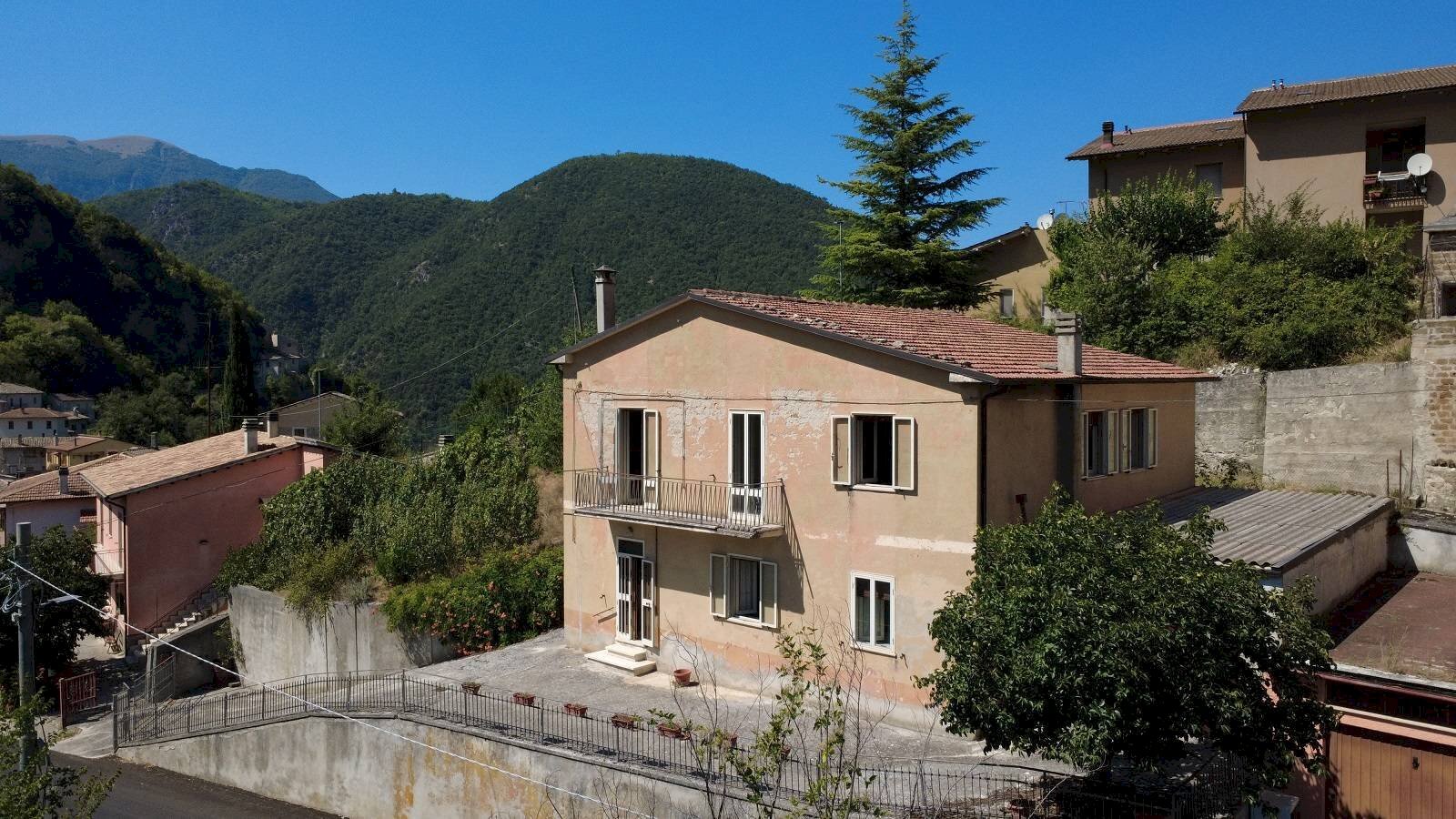Foto 1 - Casa indipendente Cerreto di Spoleto, frazione Ponte, Cerreto di Spoleto - foto 1