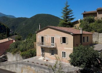 Foto 1 - Casa indipendente Cerreto di Spoleto, frazione Ponte, Cerreto di Spoleto - foto 1