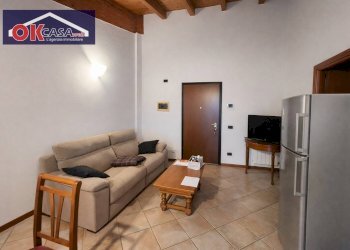soggiorno - Three-room apartment via Spinetti
48, Oppeano - photo 2