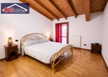 camera - Three-room apartment via Spinetti
48, Oppeano - photo 3