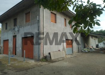 Edificio all\'aperto - Shed Strada 61
 
5, Giarre - photo 2
