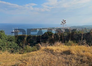 Vista dell\'acqua - Agricultural land Via Tende
19, Giardini-Naxos - photo 4