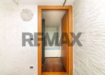 Hall / corridoio - Two-room apartment Via Pietro Toselli
40, Catania - photo 23